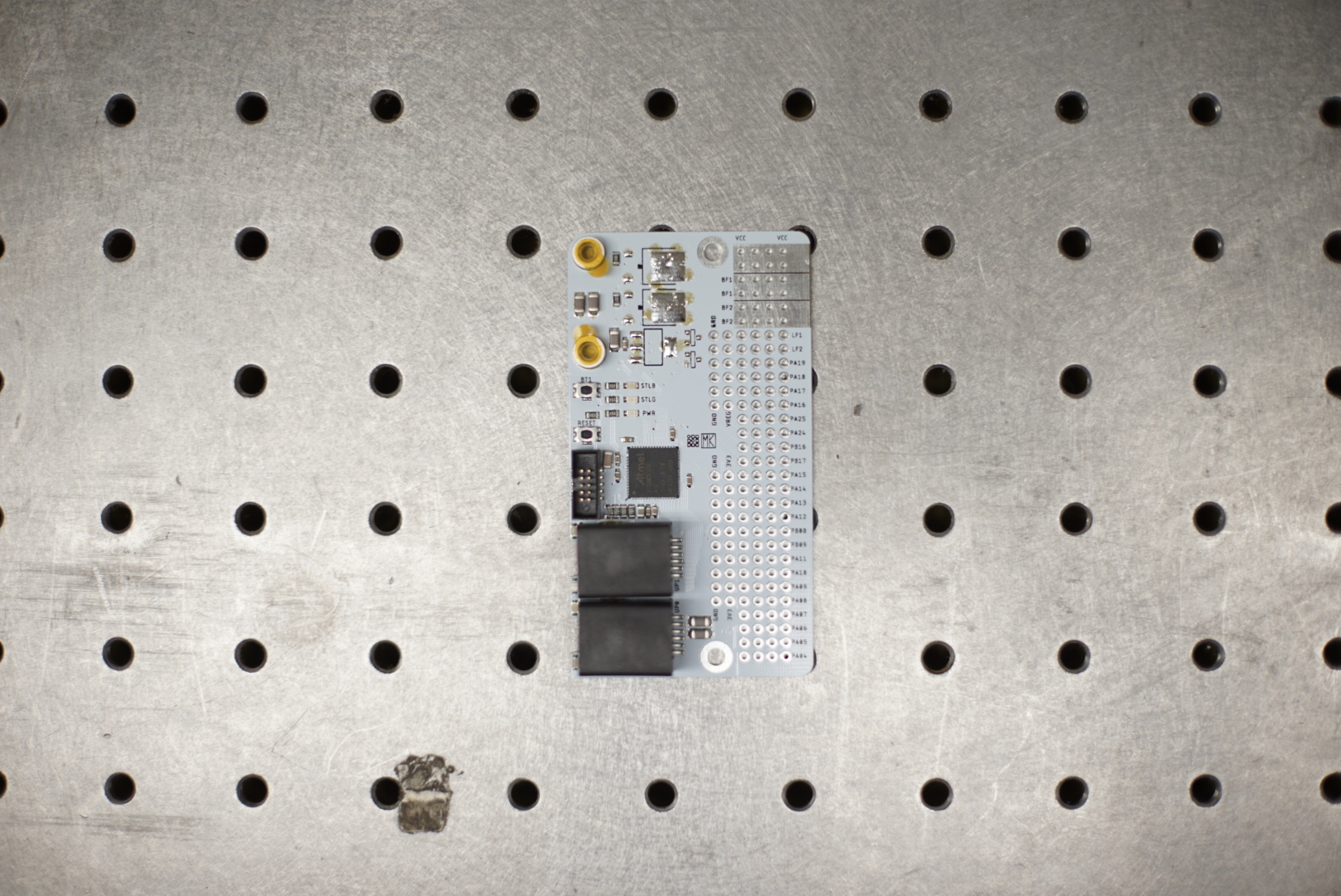 circuit/fab-front.jpg